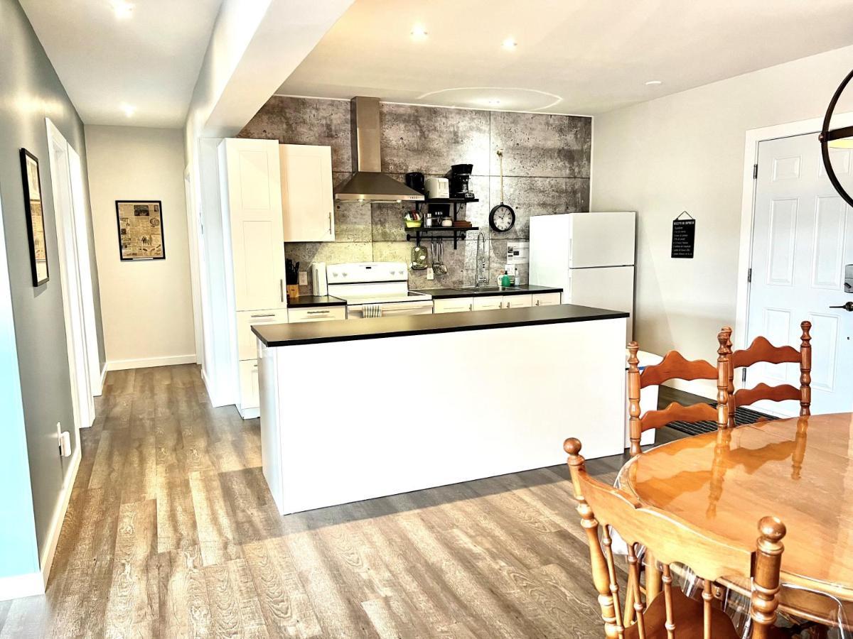 Sutton - Condo Au Coeur Du Village المظهر الخارجي الصورة